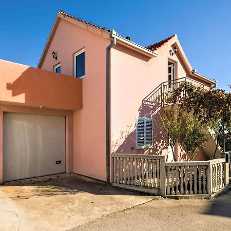 Trogir Comfortable Apartment With Terrace Exterior photo